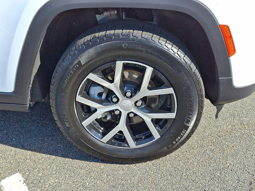 Certified 2024 Jeep Grand Cherokee Limited image 27