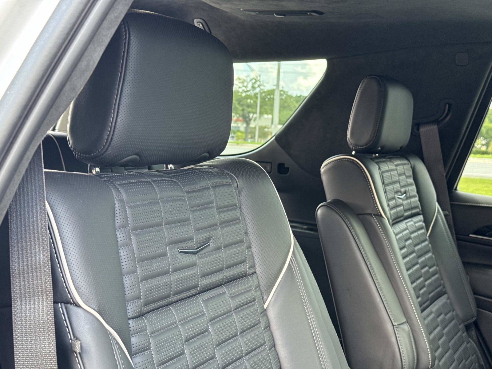 Certified 2024 Cadillac Escalade V w/ LPO, ONYX Package AWD/4WD image 27