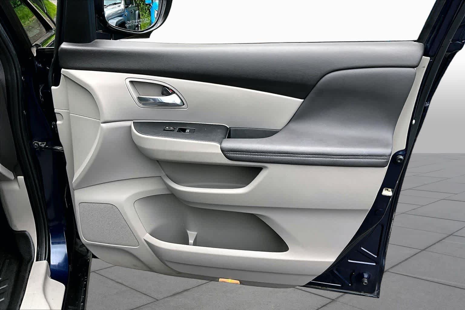 Used 2016 Honda Odyssey SE image 21
