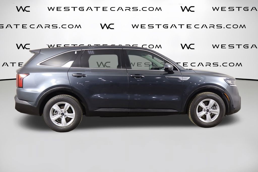 Used 2021 Kia Sorento LX FWD image 41