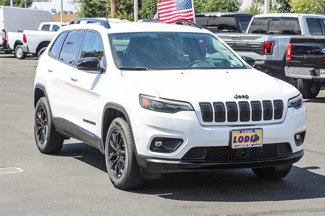 Used 2023 Jeep Cherokee Altitude Lux image 5