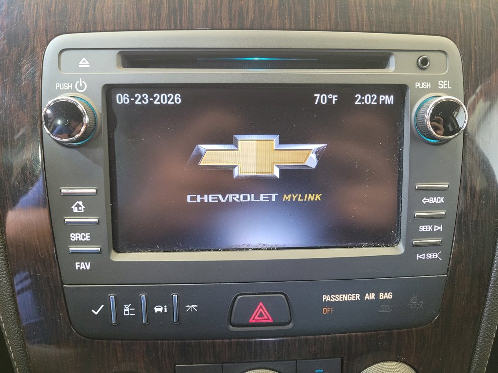 Used 2017 Chevrolet Traverse LT w/ Style and Technology Package FWD image 25