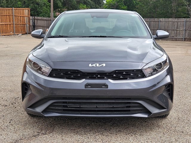 Used 2023 Kia Forte LX FWD image 2