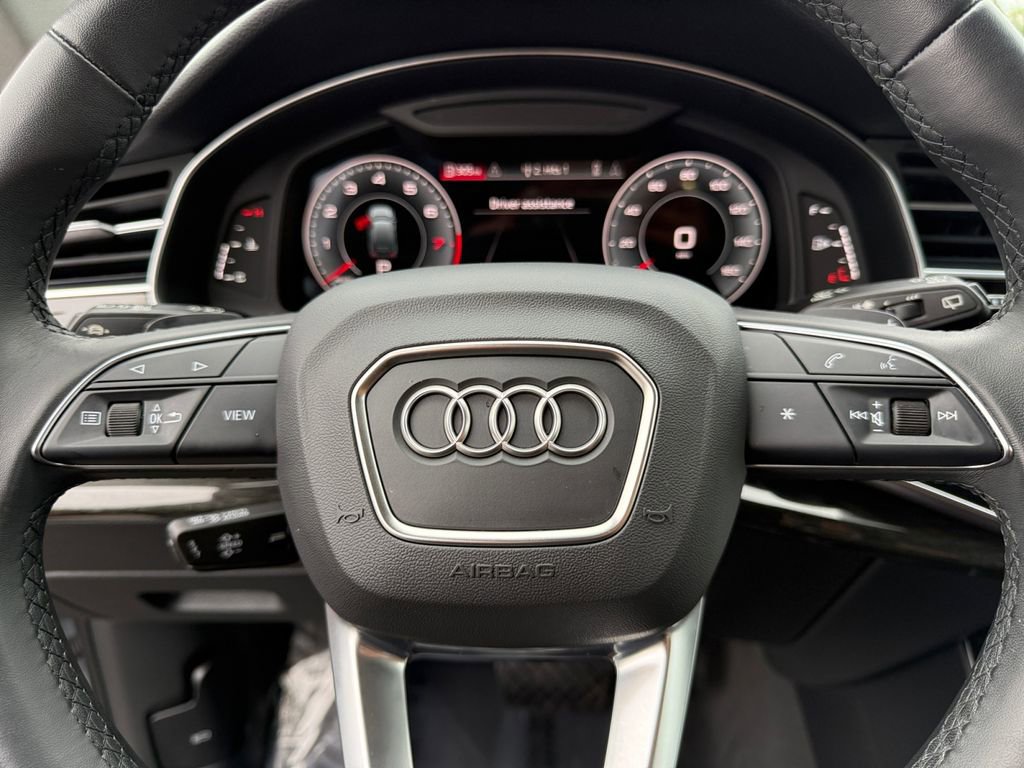 Used 2023 Audi Q7 2.0T Premium w/ Convenience Package AWD/4WD image 20