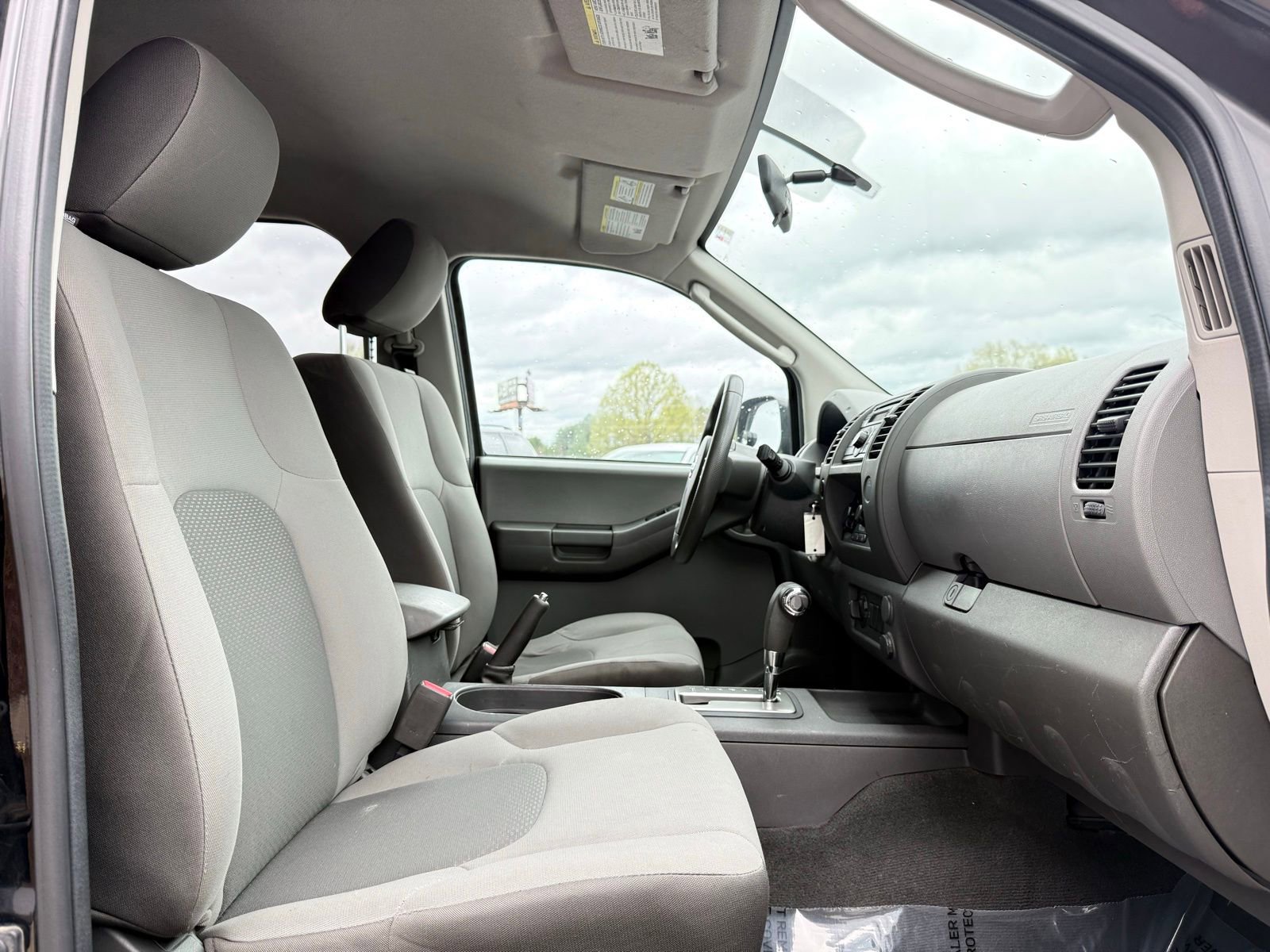 Used 2011 Nissan Xterra X image 22