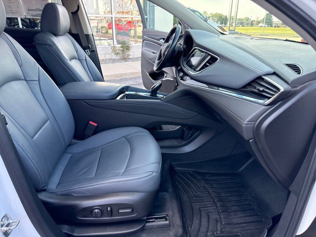 Used 2020 Buick Enclave Essence w/ Sport Touring Edition FWD image 36