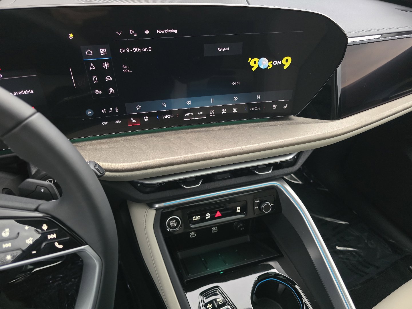 Certified 2025 Audi Q5 Prestige image 42