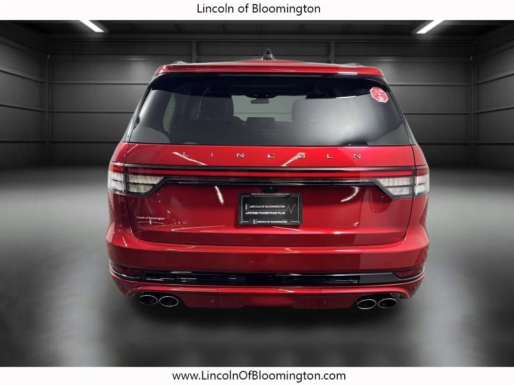 New 2026 Lincoln Aviator AWD w/ Jet Appearance Package image 6