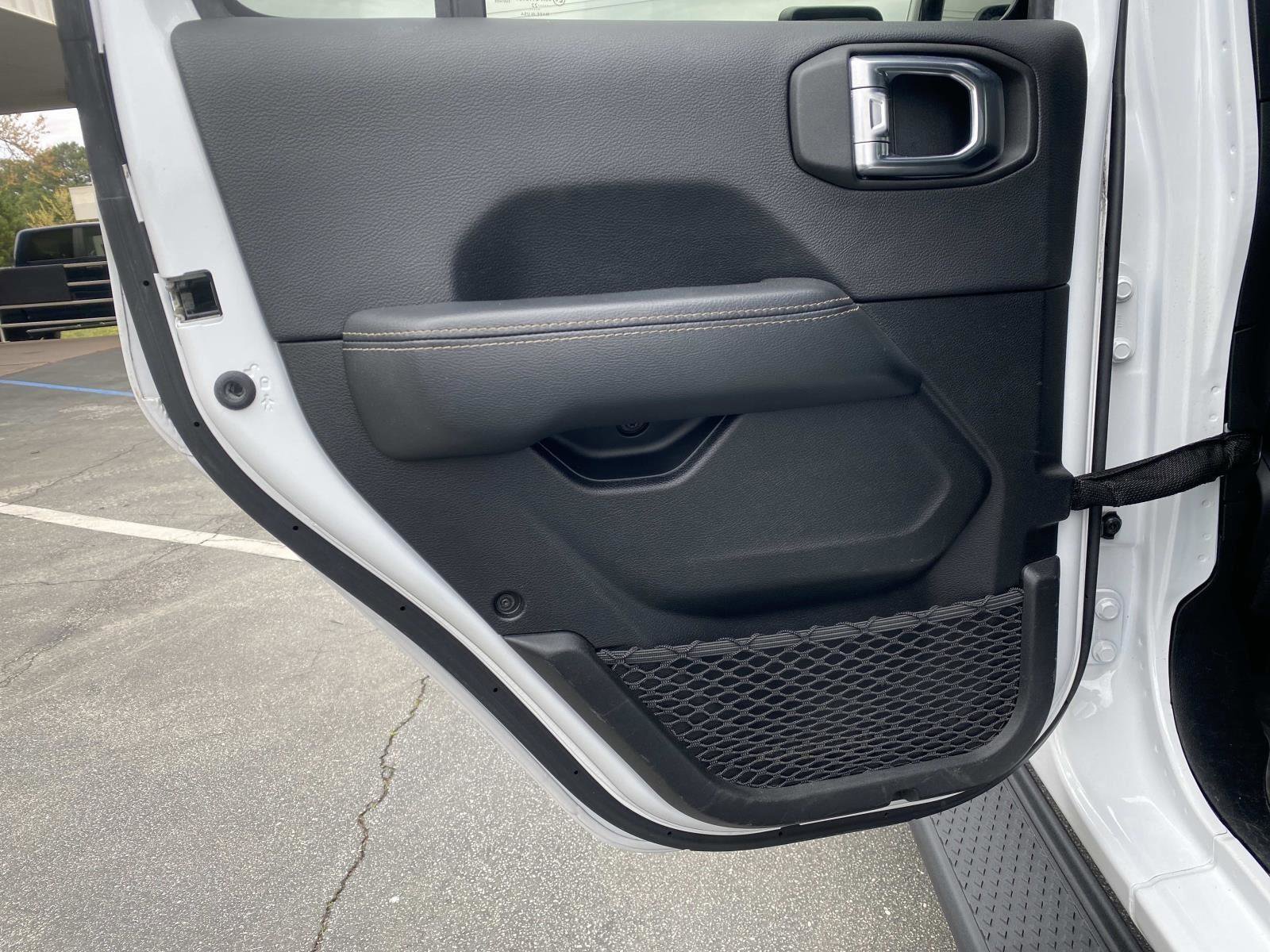 Certified 2022 Jeep Gladiator Overland image 17