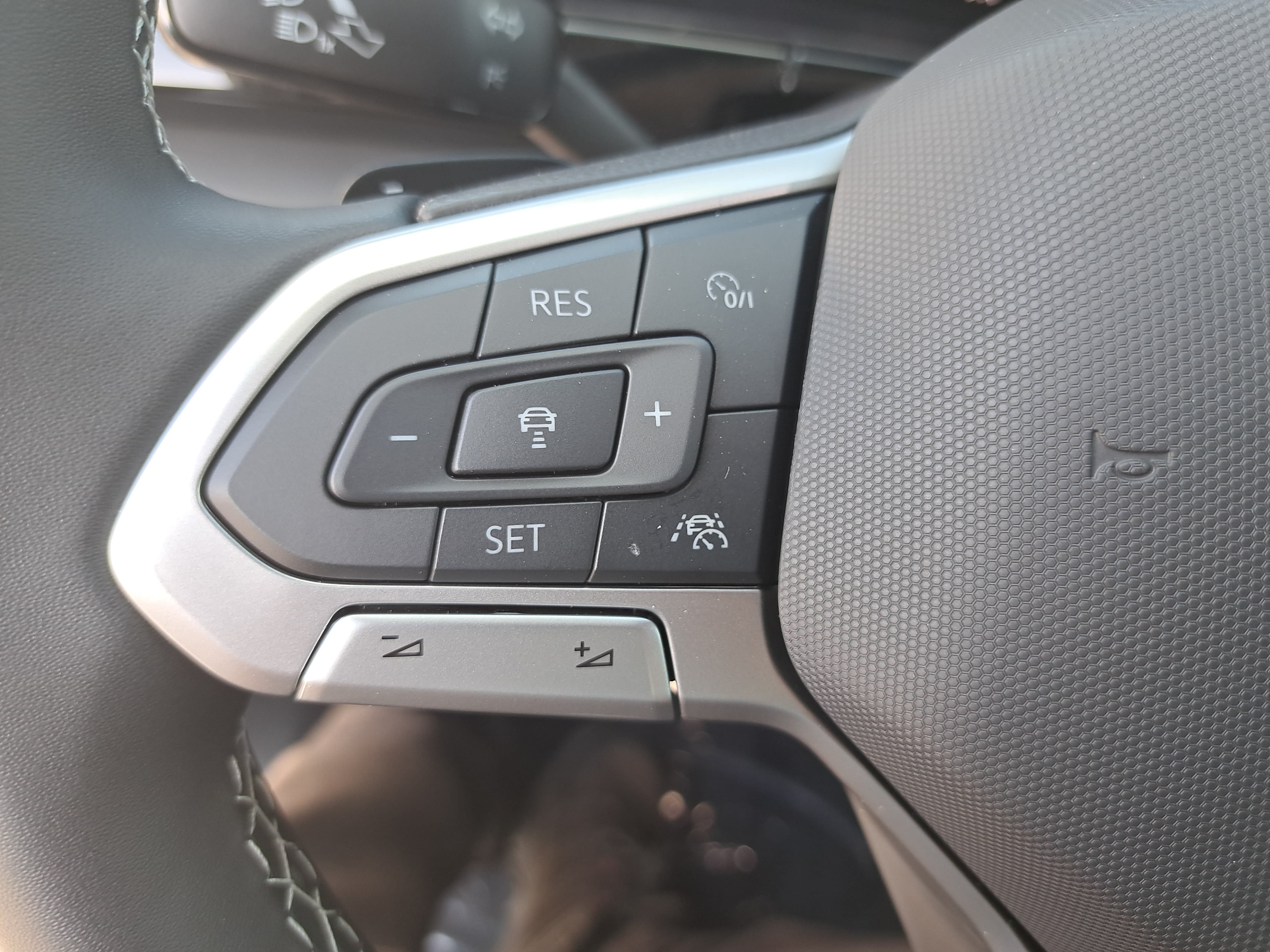 New 2026 Volkswagen Atlas SE AWD/4WD image 17