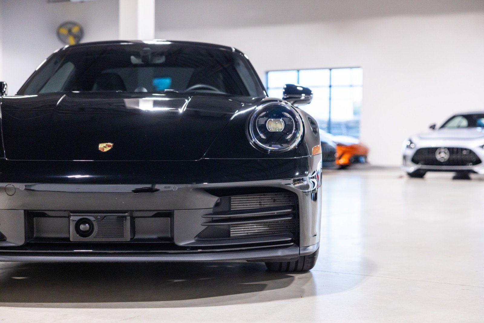 Used 2025 Porsche 911 Carrera RWD image 19