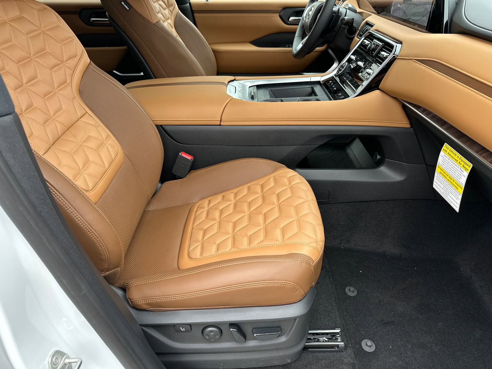 New 2026 Nissan Armada Platinum Reserve image 13