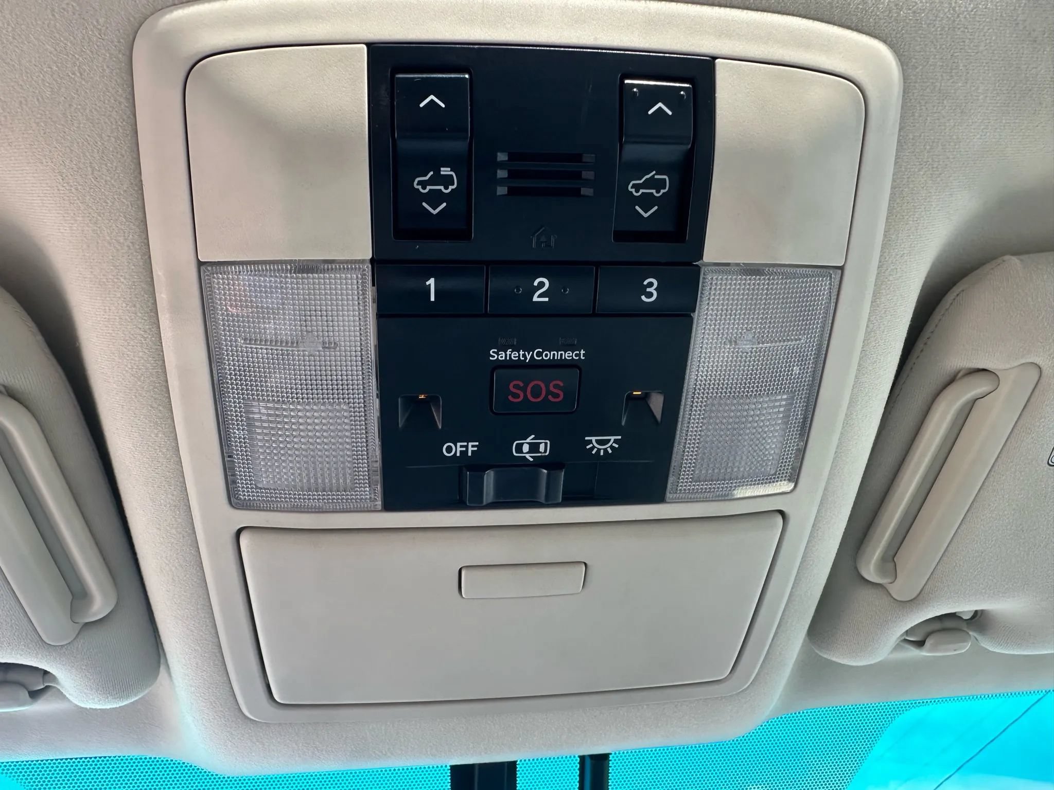 Used 2011 Lexus GX 460 w/ Comfort Plus Pkg AWD/4WD image 42