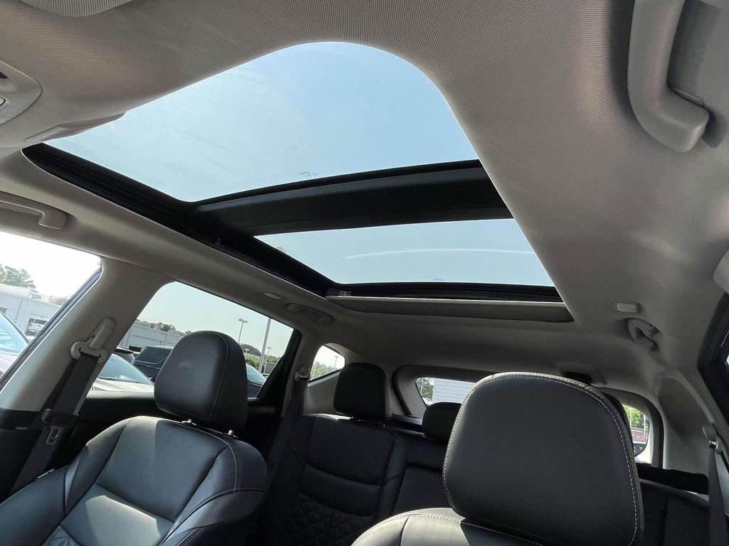 Used 2023 Nissan Murano Platinum w/ Cargo Package FWD image 25