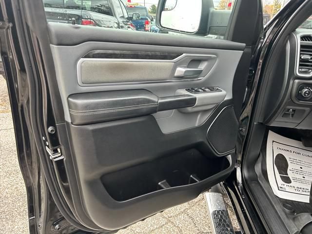 Used 2022 RAM 1500 Big Horn AWD/4WD image 10