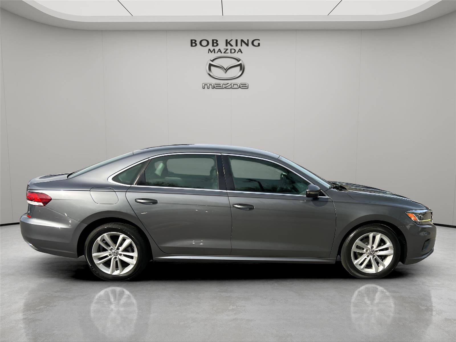 Used 2020 Volkswagen Passat 2.0T SE image 8