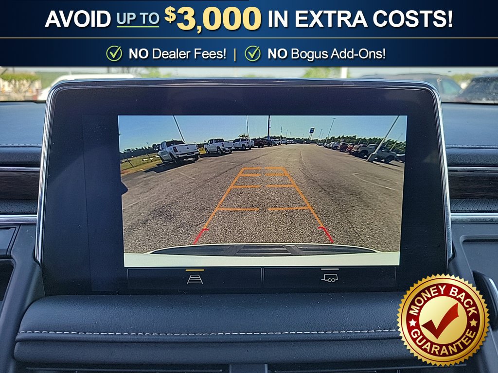 Used 2024 Chevrolet Suburban Premier AWD/4WD image 29
