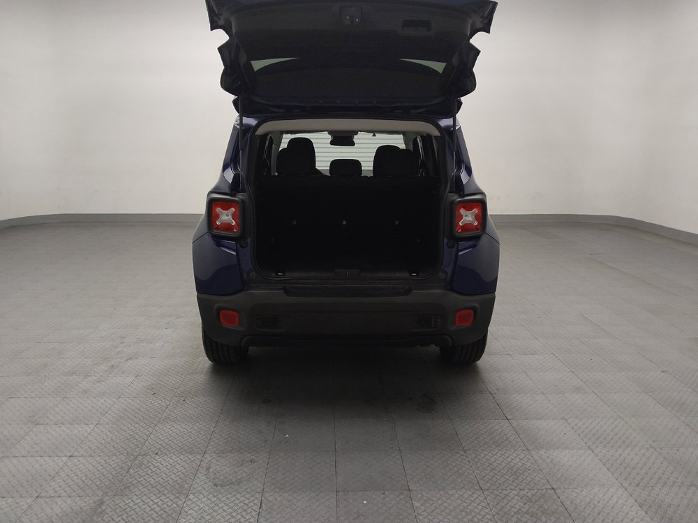 Used 2021 Jeep Renegade Latitude image 29