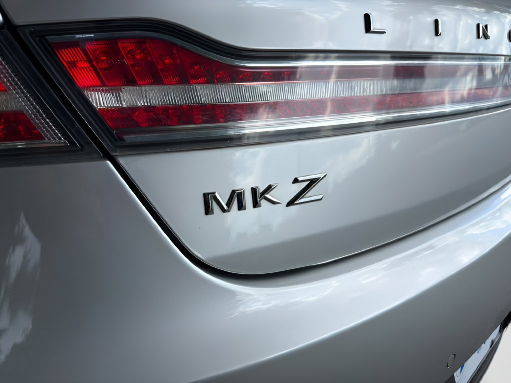Used 2019 Lincoln MKZ Premiere FWD image 29