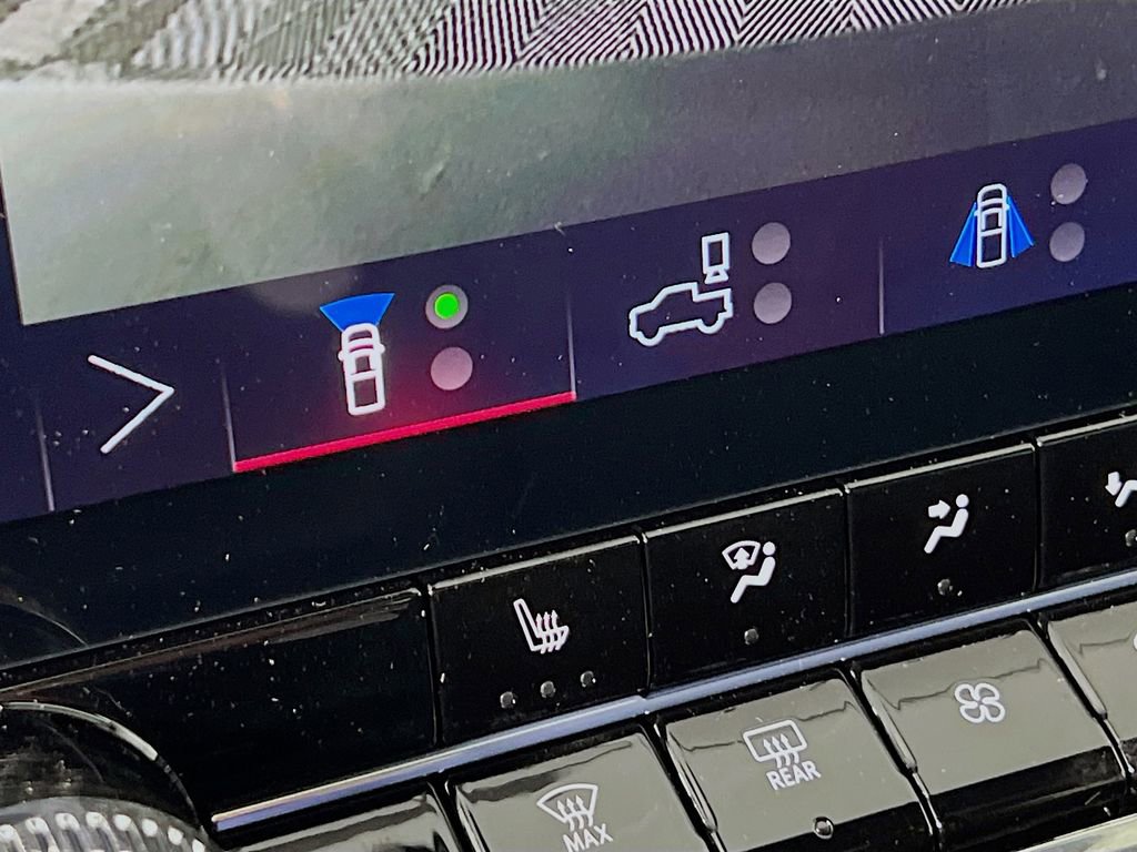 New 2026 GMC Canyon Elevation w/ Convenience Package image 16