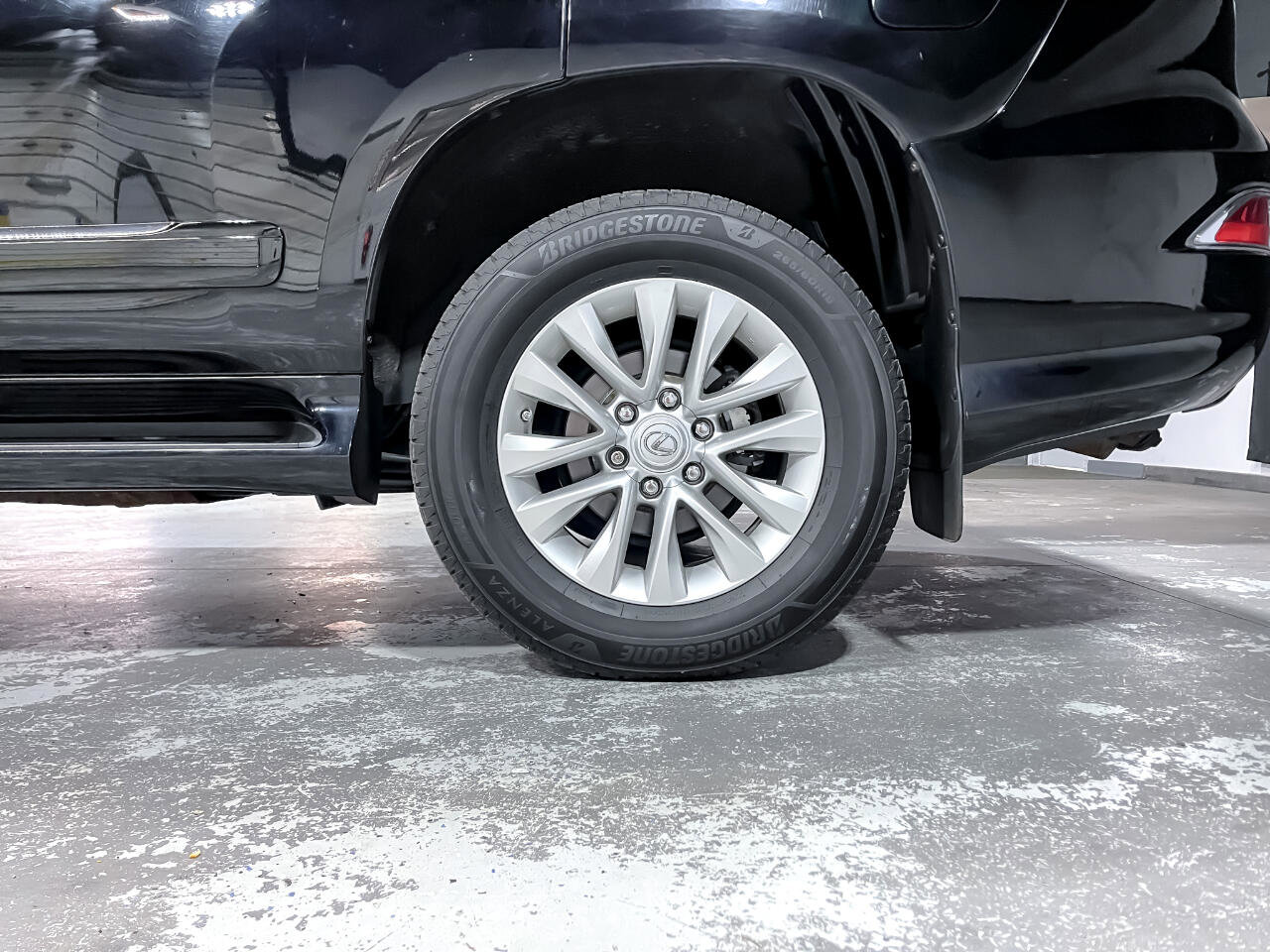 Used 2017 Lexus GX 460 image 12