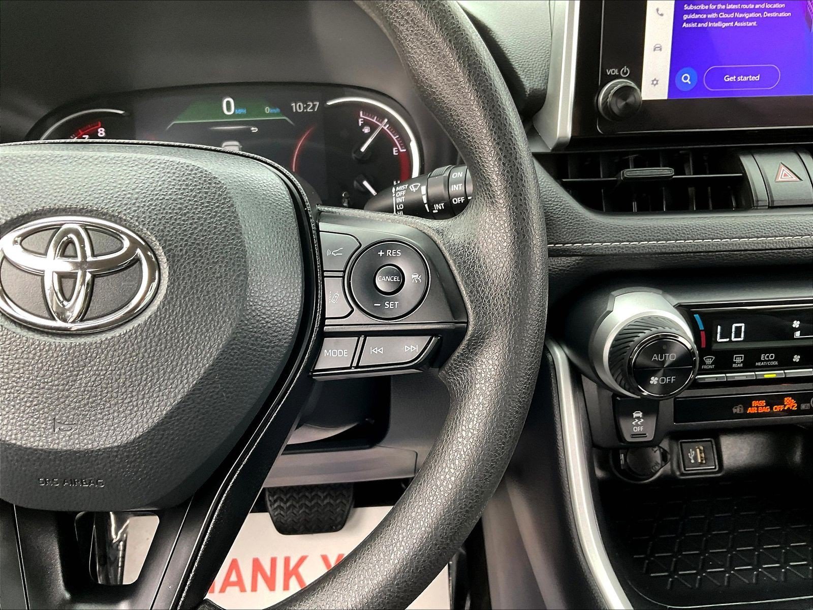 Used 2025 Toyota RAV4 XLE AWD/4WD image 13