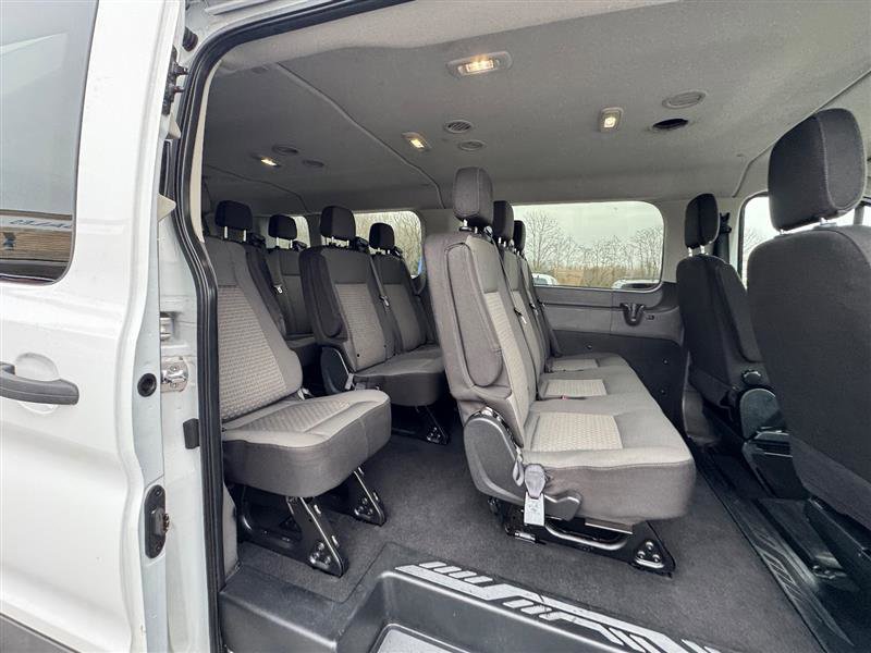 Used 2023 Ford Transit 350 XLT image 40