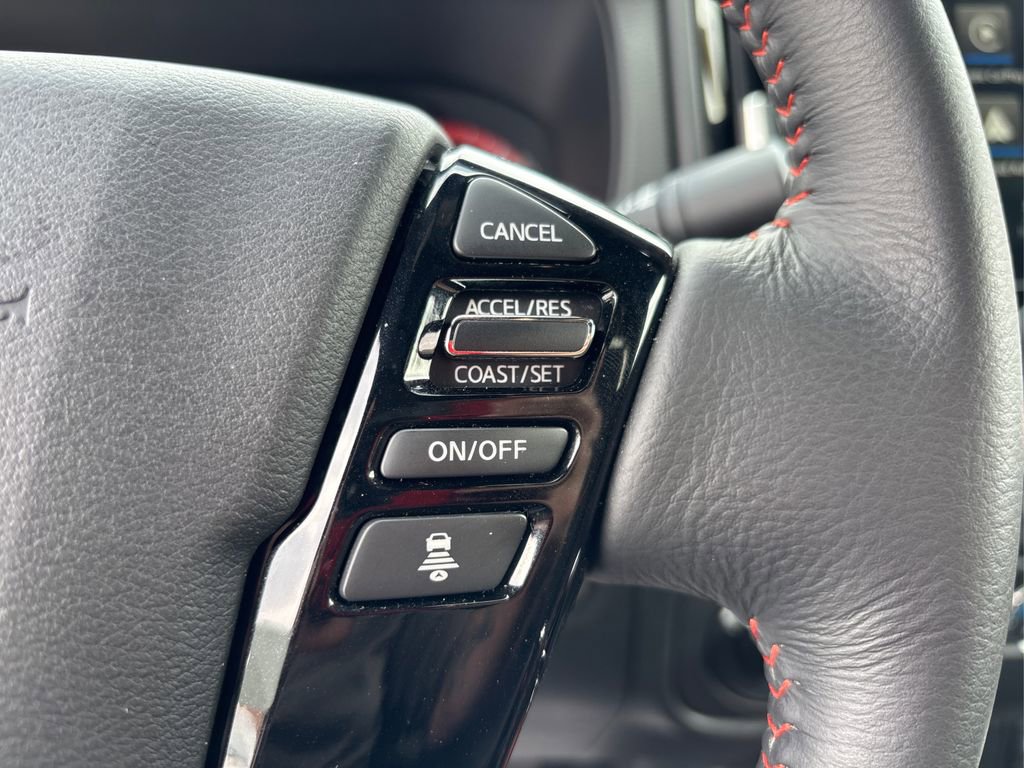 Certified 2025 Nissan Frontier PRO-4X image 27