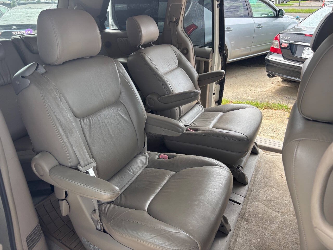 Used 2004 Toyota Sienna XLE FWD image 16
