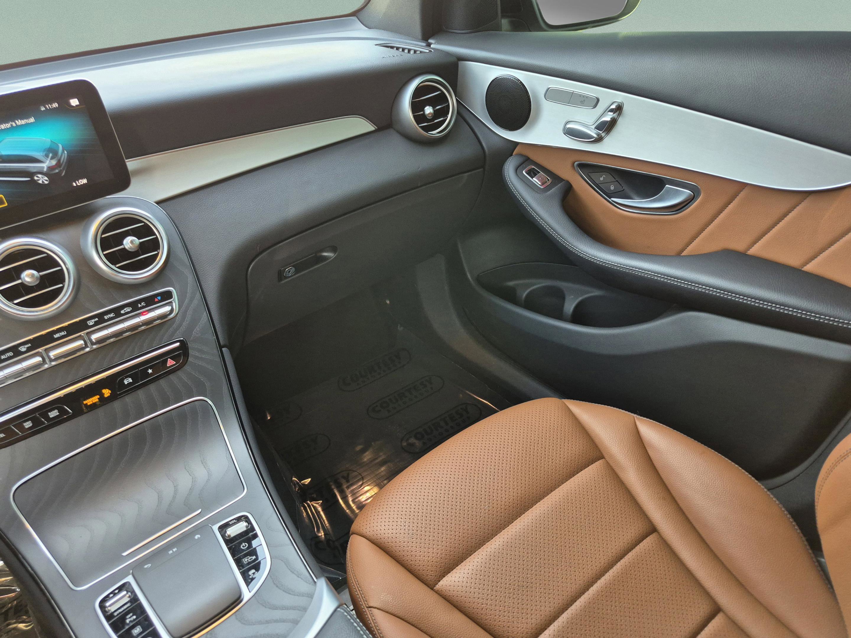 Used 2022 Mercedes-Benz GLC 300 image 16