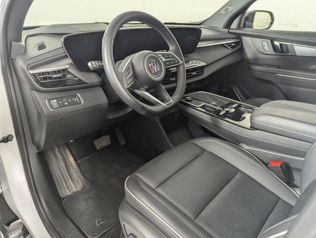 Used 2025 Buick Enclave Sport Touring w/ Power Package AWD/4WD image 11