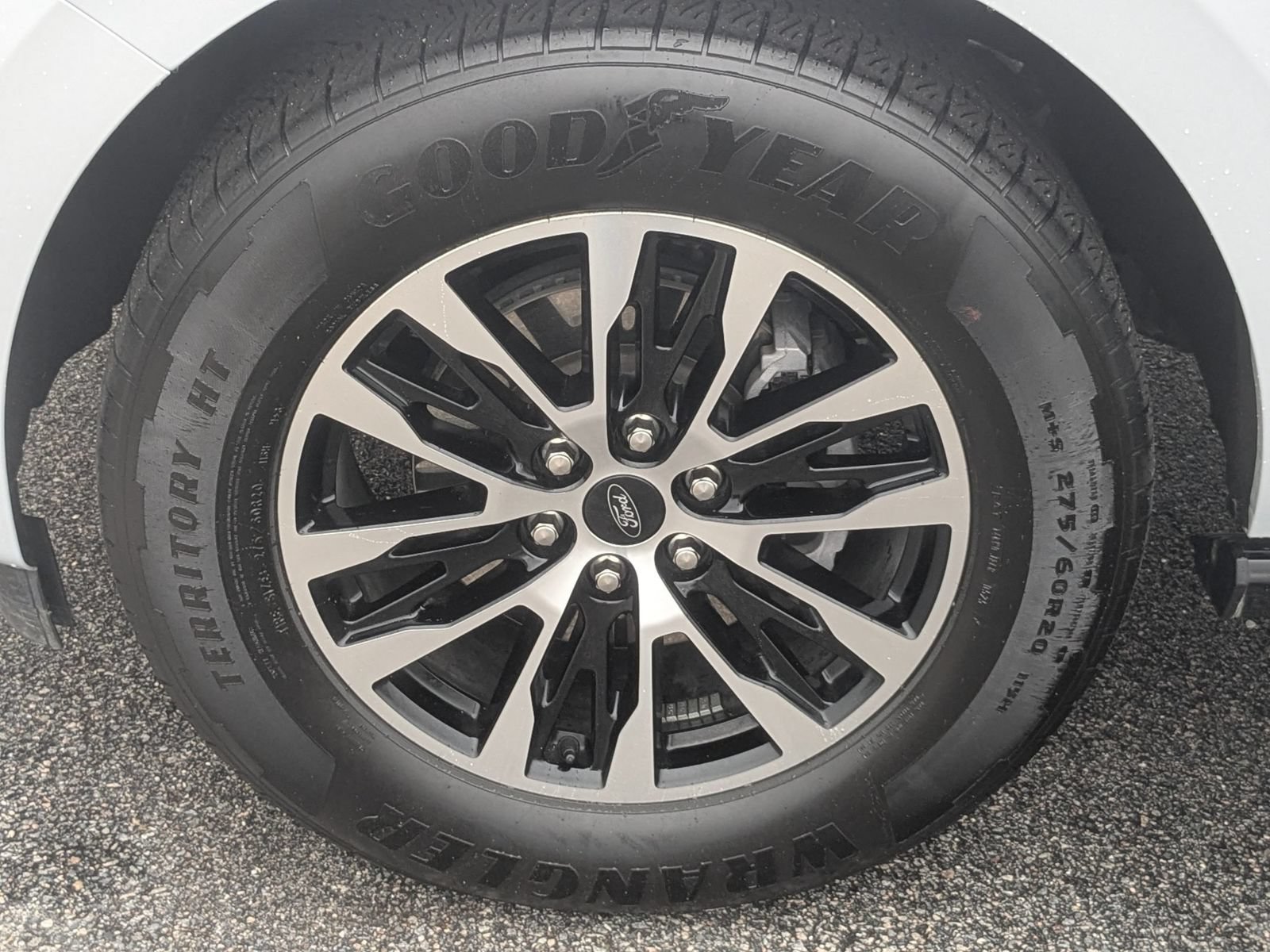Used 2025 Ford Expedition Platinum AWD/4WD image 10