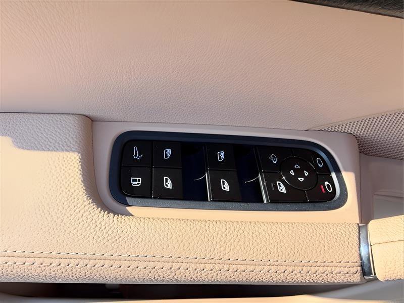 Used 2019 Porsche Cayenne E-Hybrid image 20