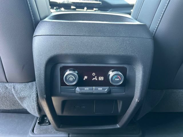 Used 2025 Buick Enclave Sport Touring w/ Trailering Package, 5000 lbs. AWD/4WD image 21