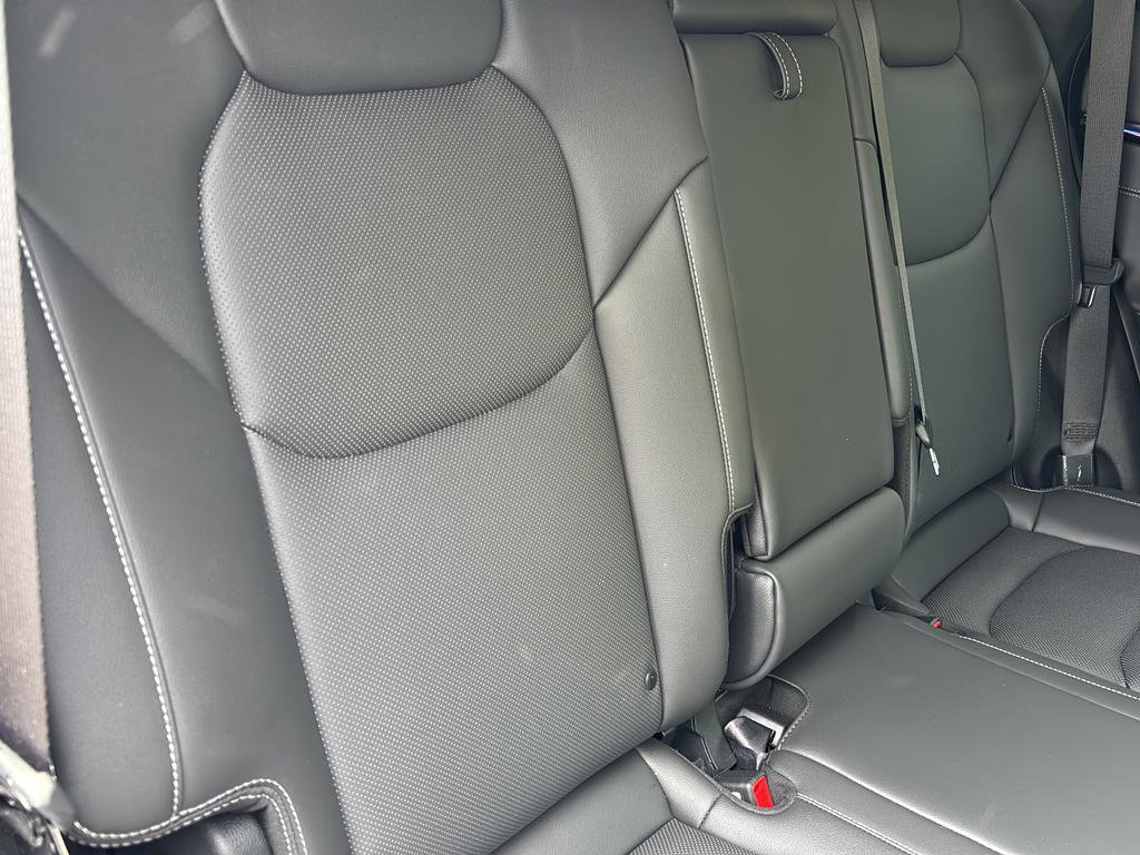 Certified 2026 Genesis GV70 2.5T image 37