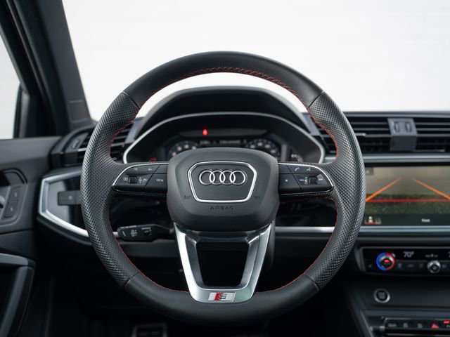 Used 2025 Audi Q3 2.0T Premium Plus w/ Premium Plus Package image 23