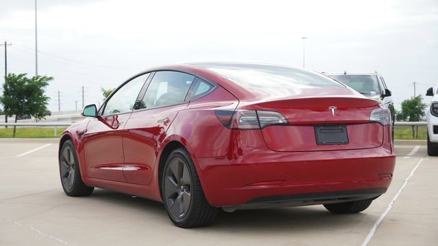 Used 2022 Tesla Model 3 RWD image 7