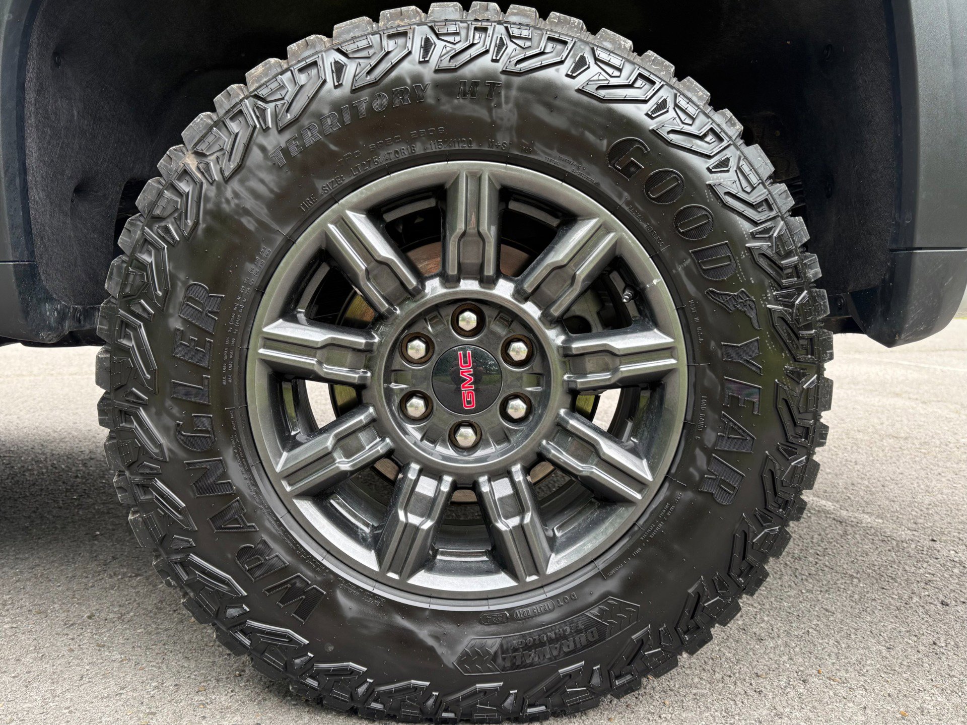 Used 2024 GMC Sierra 1500 AT4X image 21