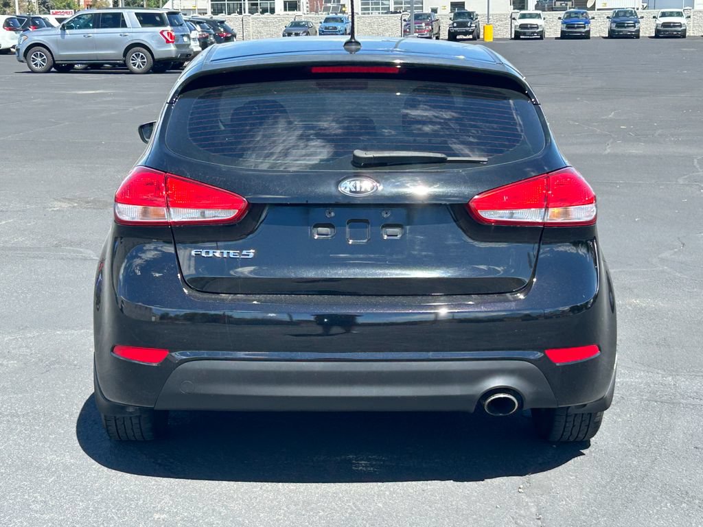 Used 2017 Kia Forte LX FWD image 4