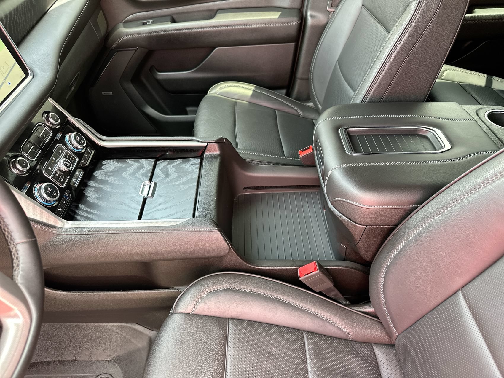 Used 2023 GMC Yukon XL Denali w/ LPO, Floor Liner Package AWD/4WD image 22