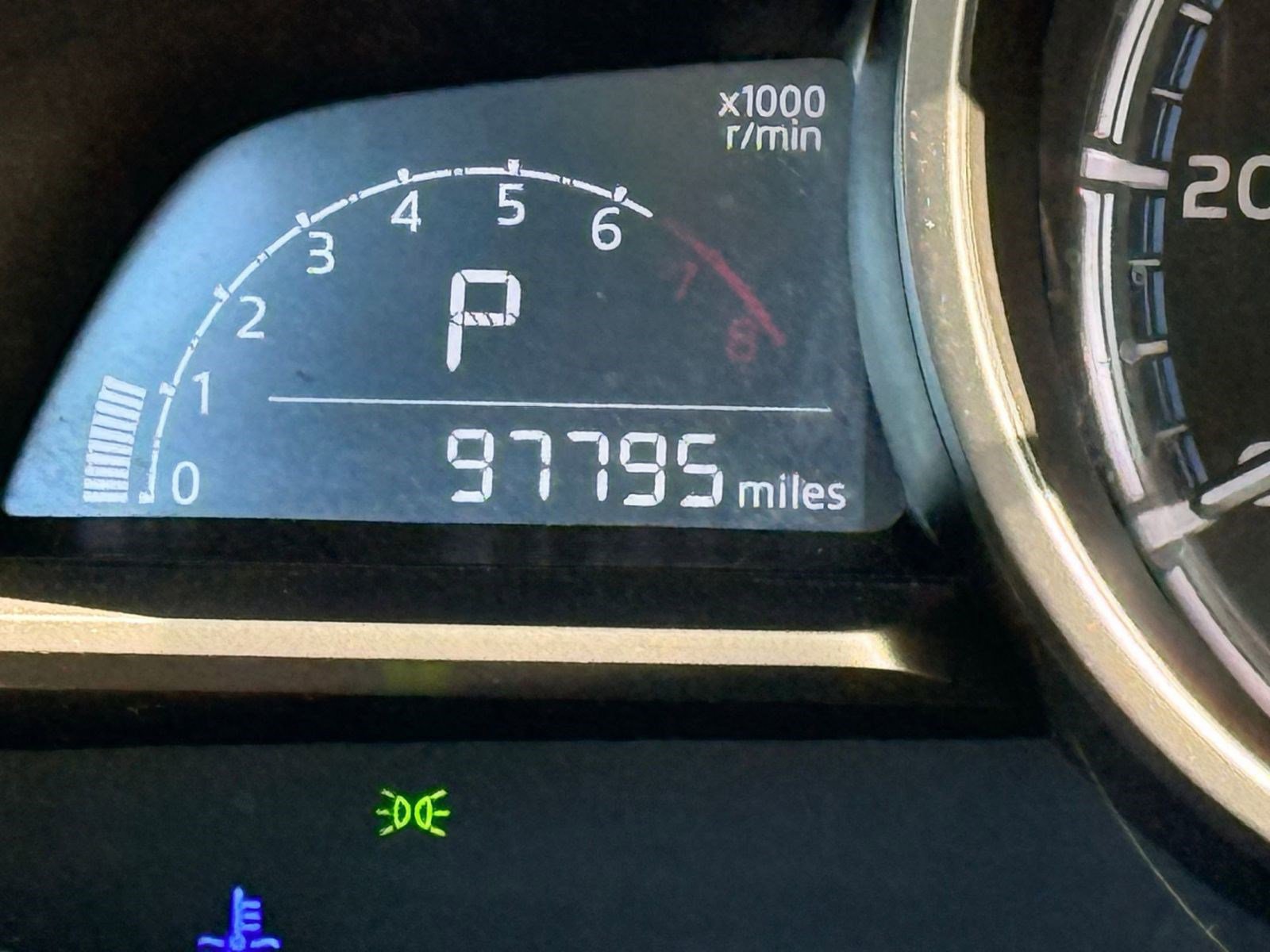 Used 2019 Toyota Yaris LE image 17