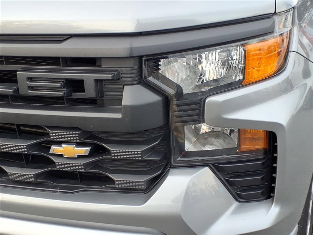 Used 2024 Chevrolet Silverado 1500 Custom image 8