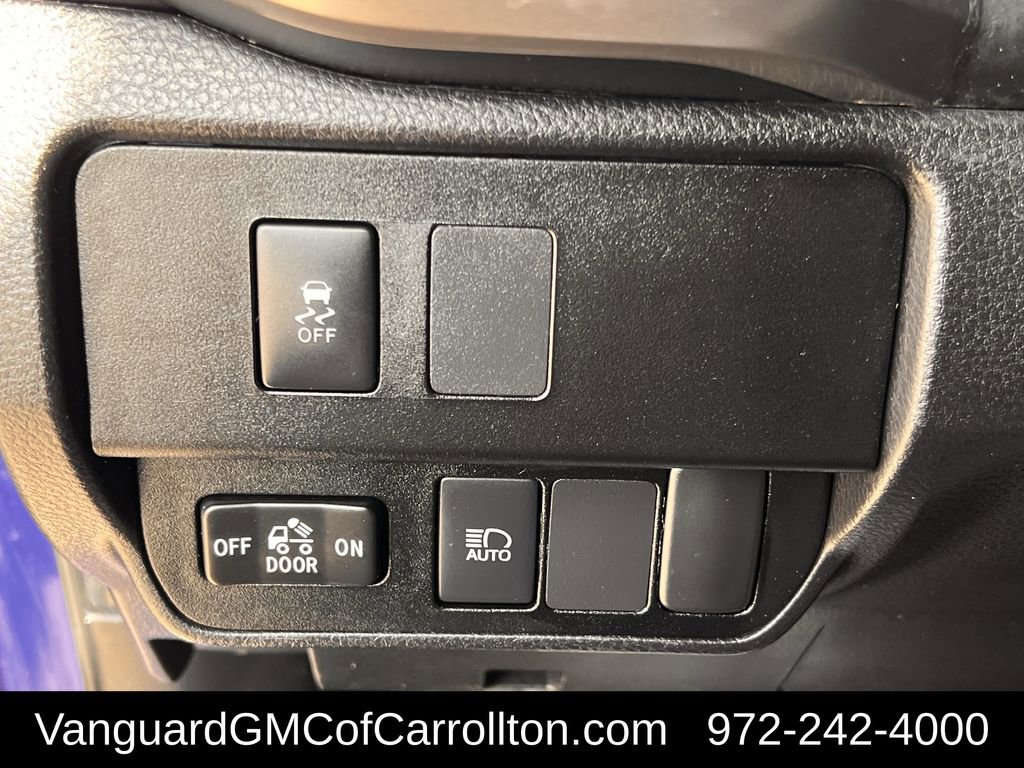 Used 2022 Toyota Tacoma TRD Off-Road image 23