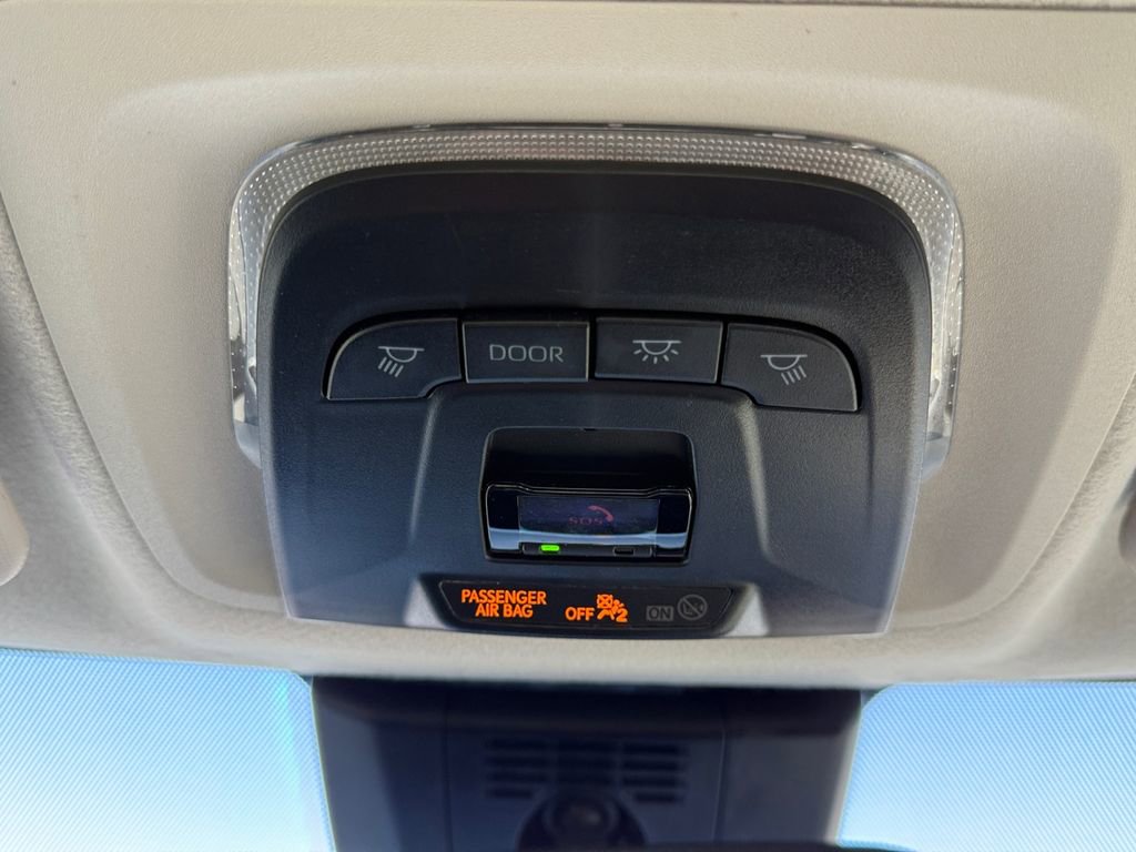 Used 2024 Toyota Corolla LE image 17