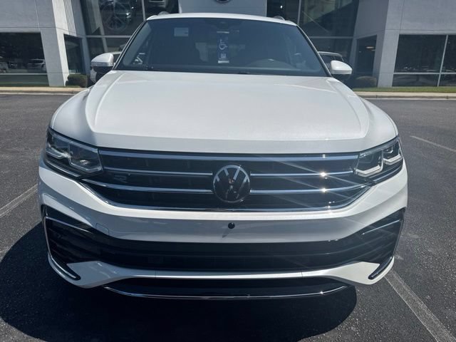 Certified 2024 Volkswagen Tiguan SEL R-Line AWD/4WD image 2