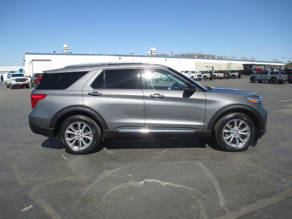 Used 2021 Ford Explorer Limited w/ Equipment Group 301A image 4