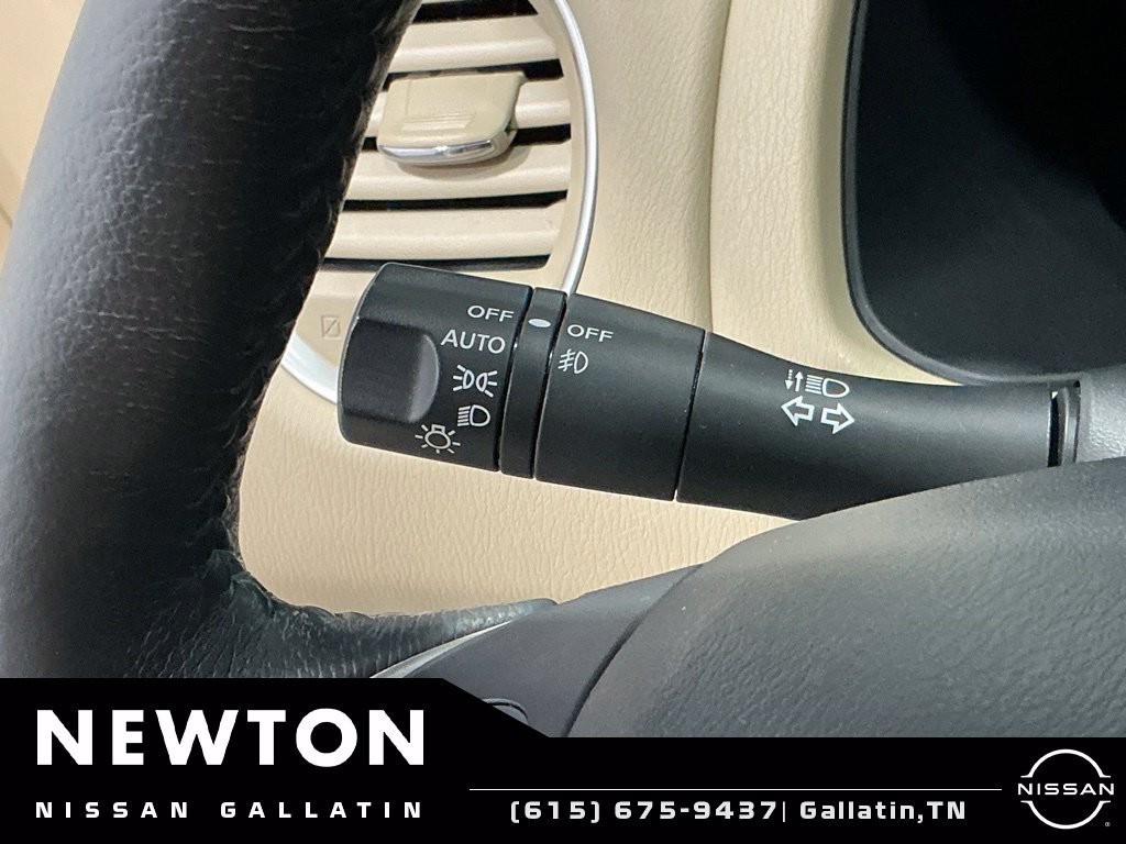 Used 2019 Nissan Pathfinder Platinum FWD image 42