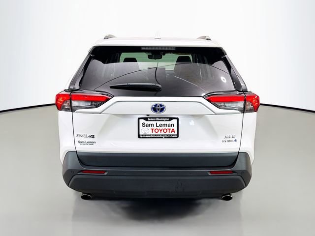 Used 2024 Toyota RAV4 XLE Premium image 6