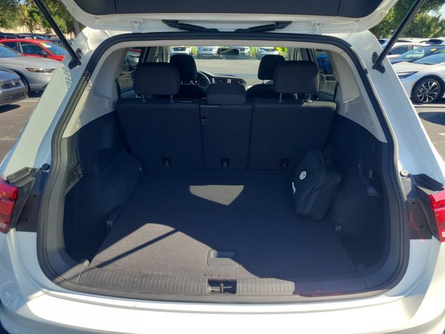 Used 2019 Volkswagen Tiguan S w/ Driver Assistance Package AWD/4WD image 11