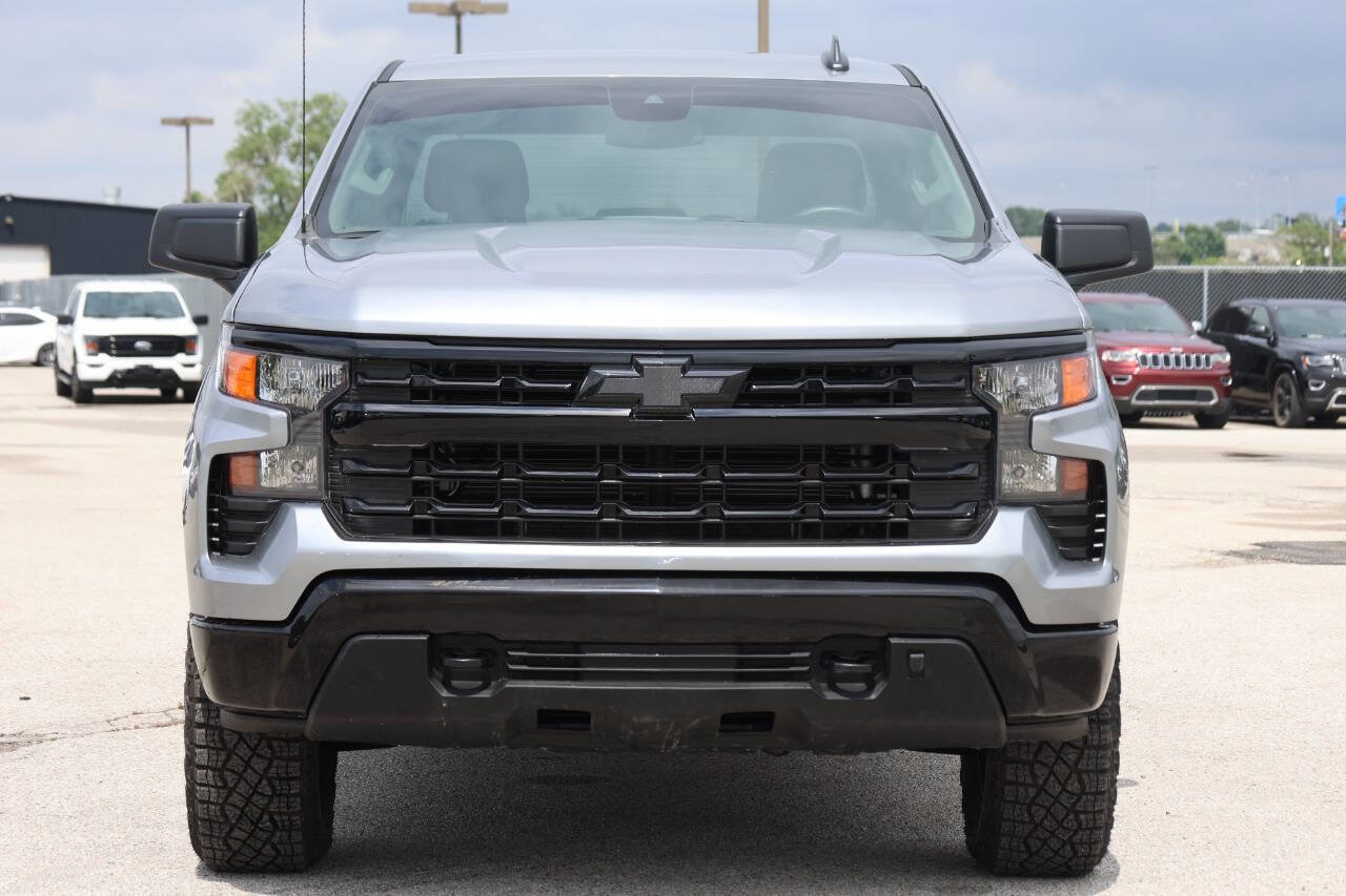 Used 2026 Chevrolet Silverado 1500 Custom Trail Boss w/ Dark Appearance Package AWD/4WD image 5